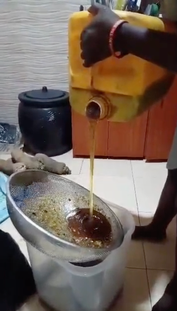 Premium Grade A Raw Natural Honey – 100% Pure, Unprocessed Bulk Honey from Nigeria - Image 3